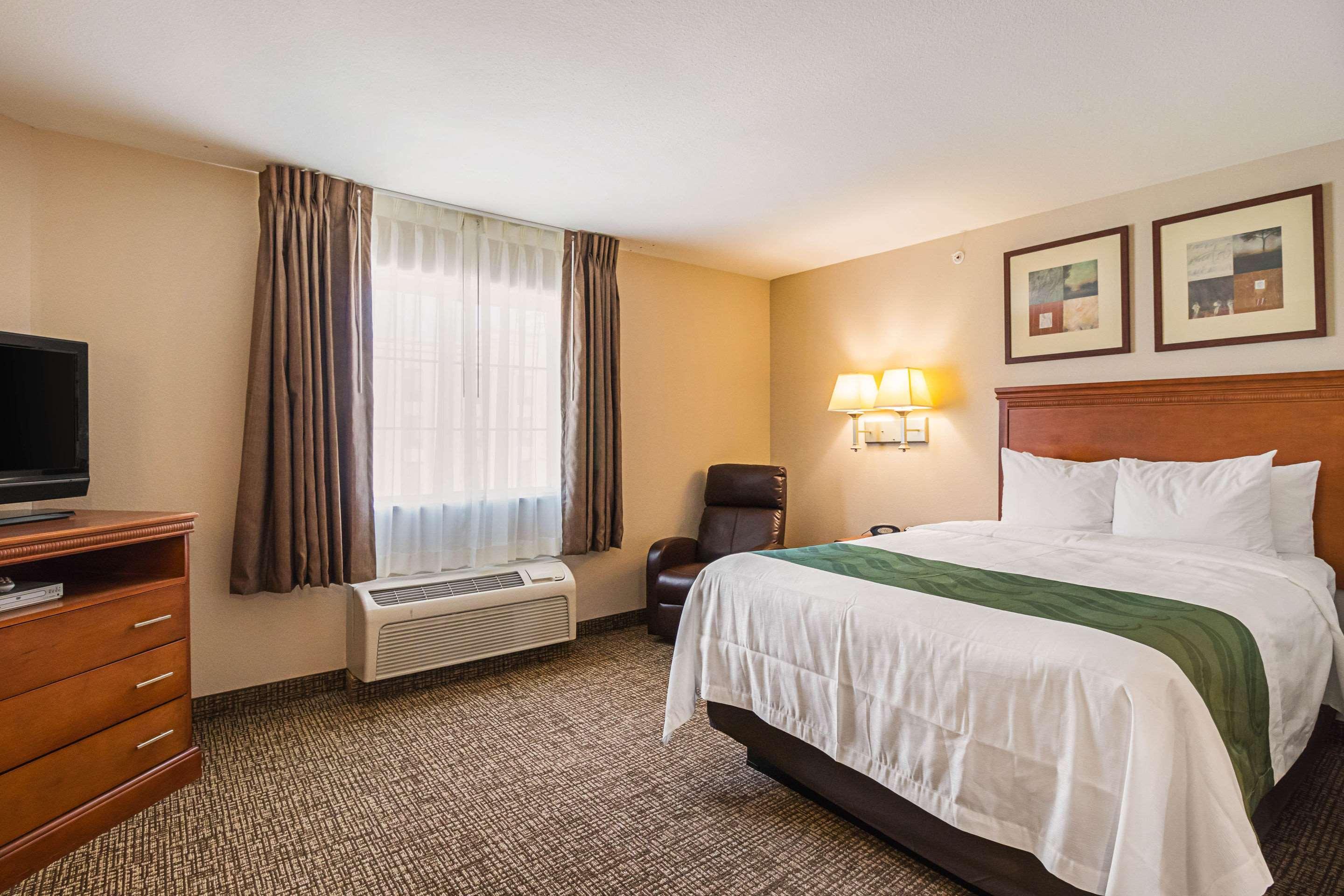 Suburban Extended Stay Hotel Waterloo - Cedar Falls - Cedar Valley ภายนอก รูปภาพ